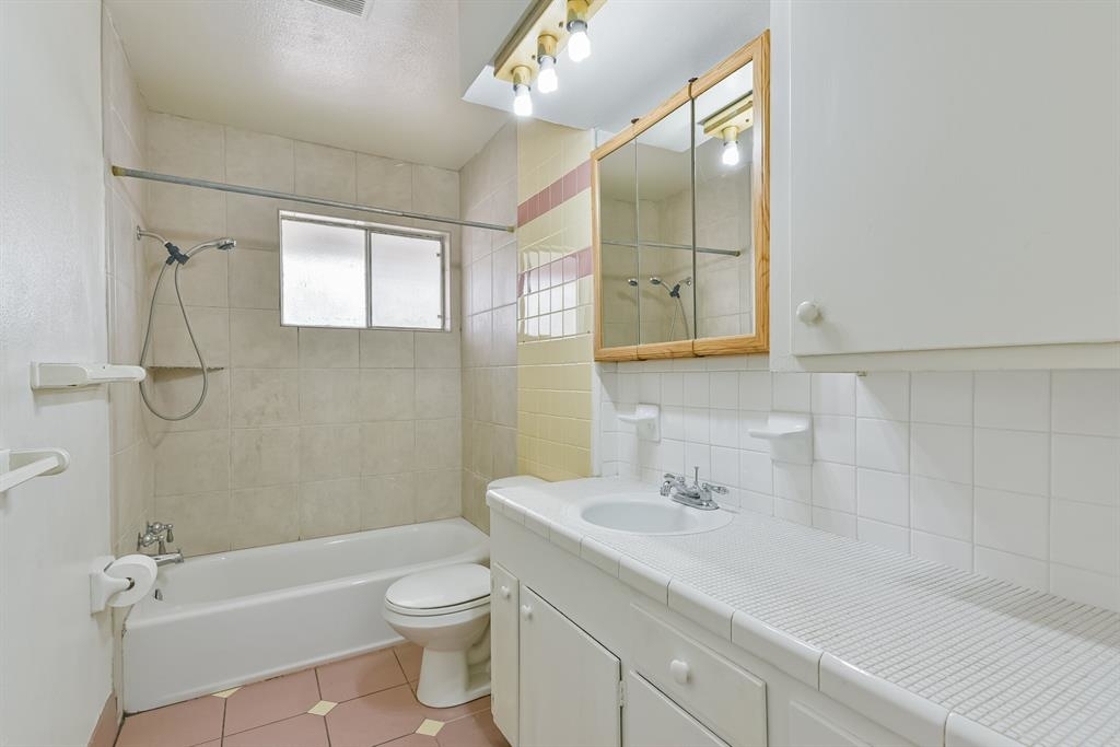 10607 Thornlea Drive - Photo 11