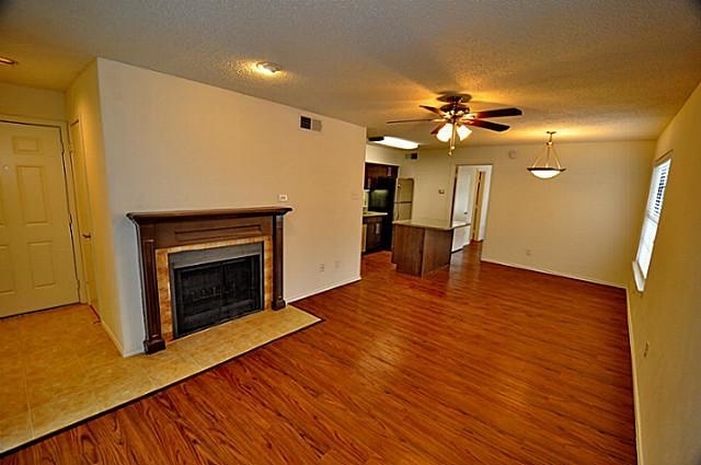 6910 Skillman Street - Photo 2