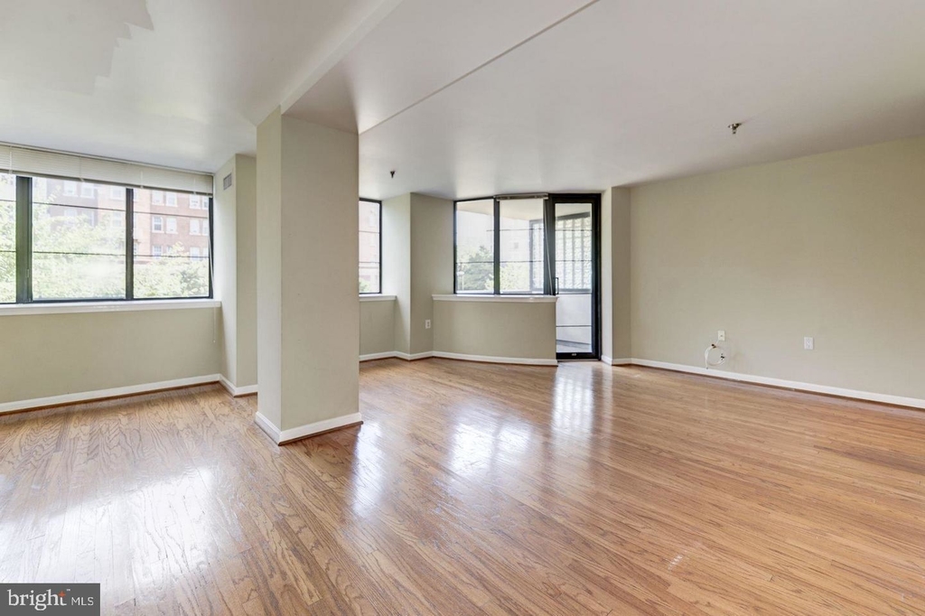 1312 Massachusetts Ave Nw #301 - Photo 3