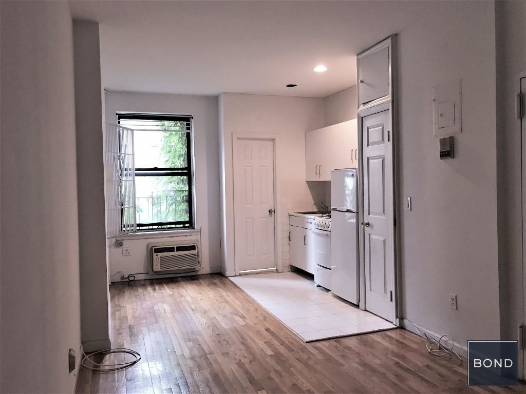 322 East 89 Street - Photo 2