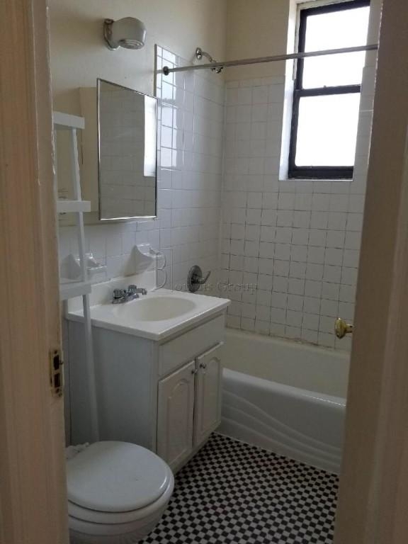 21-06 33rd Street - Photo 5