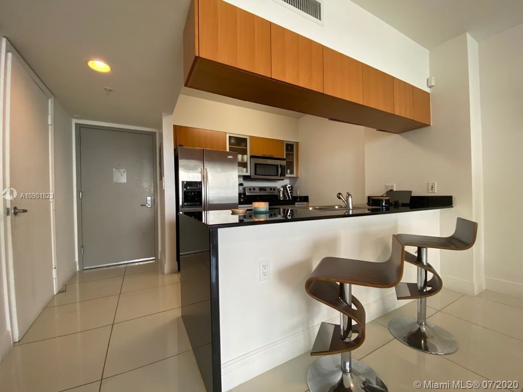 1750 N Bayshore Drive - Photo 2