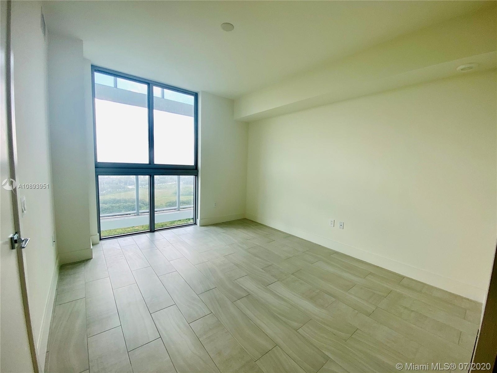 2000 Metropica Way - Photo 25