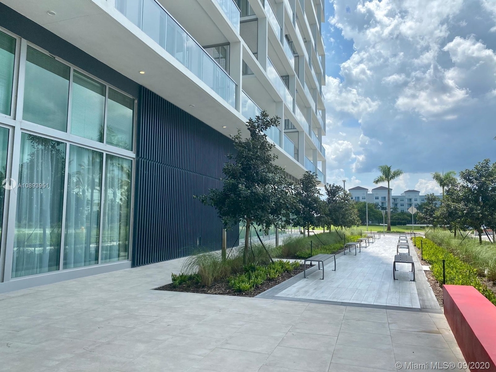 2000 Metropica Way - Photo 64