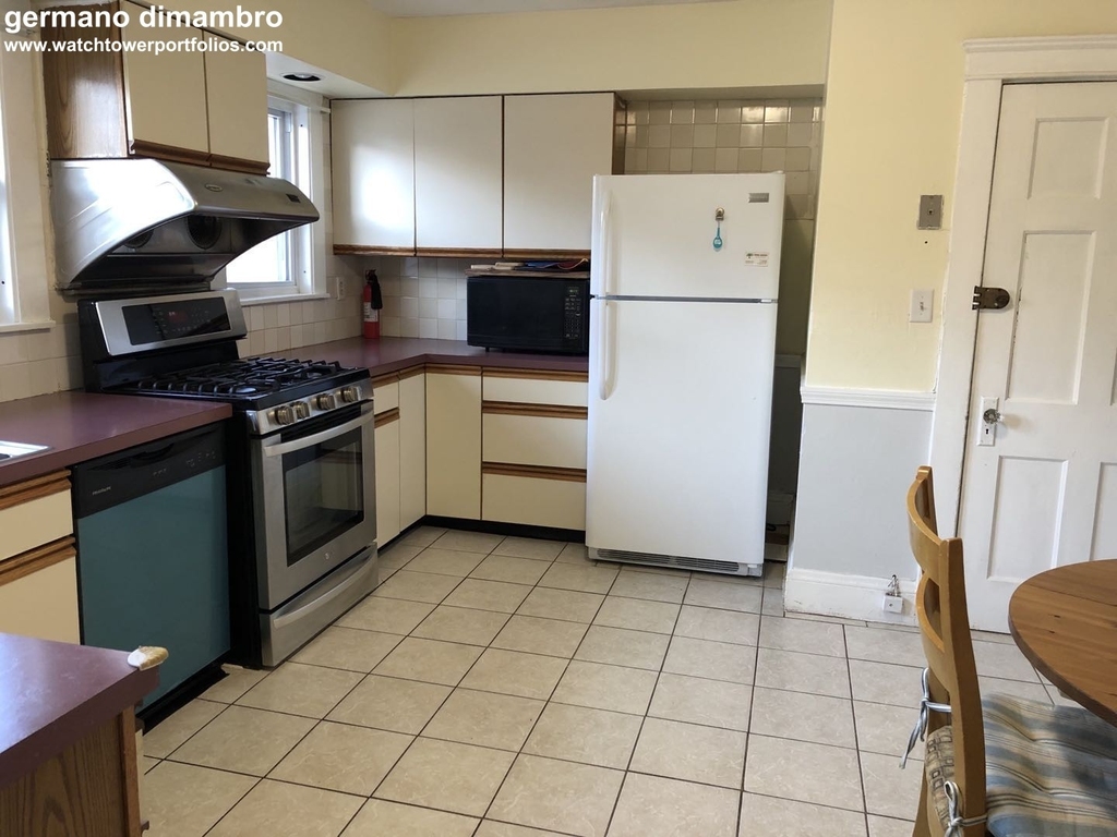 1639 Washington St. - Photo 2