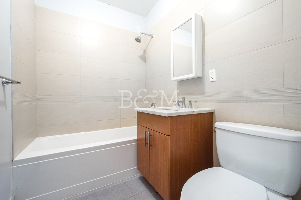 460 Driggs Avenue - Photo 4