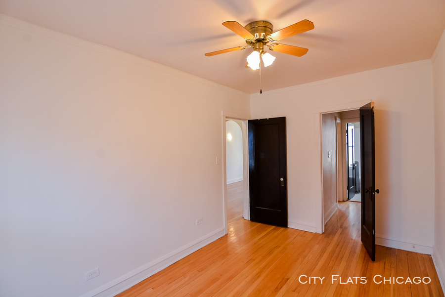 2106 W. Ainslie - Photo 7