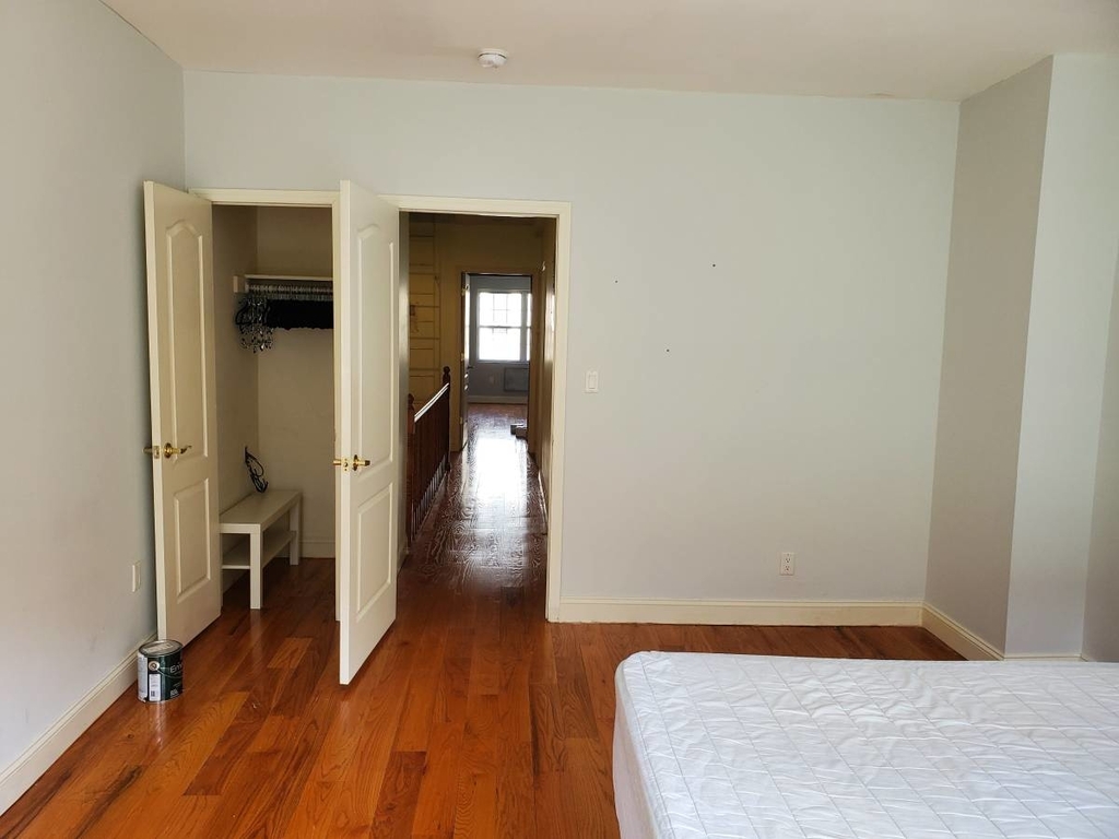 561 West 159 Street - Photo 6