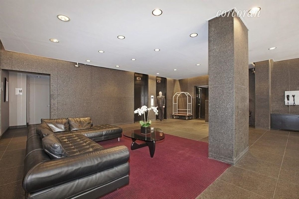 200 East 58th Street - Photo 5