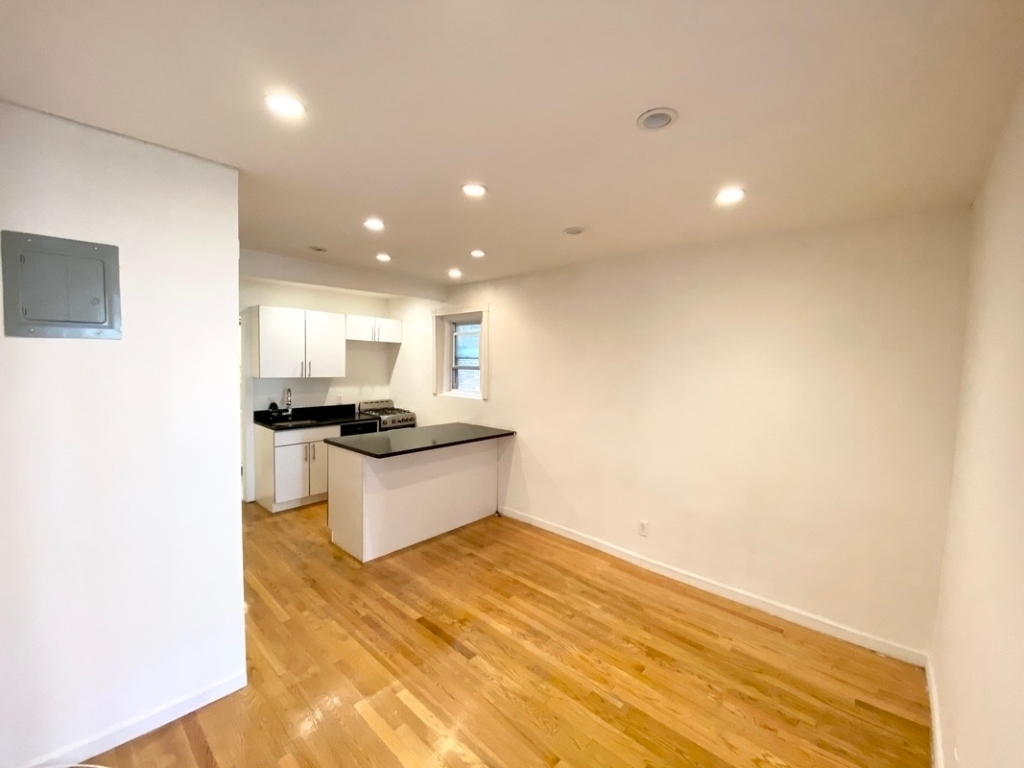 284 East 10th Street - Photo 1