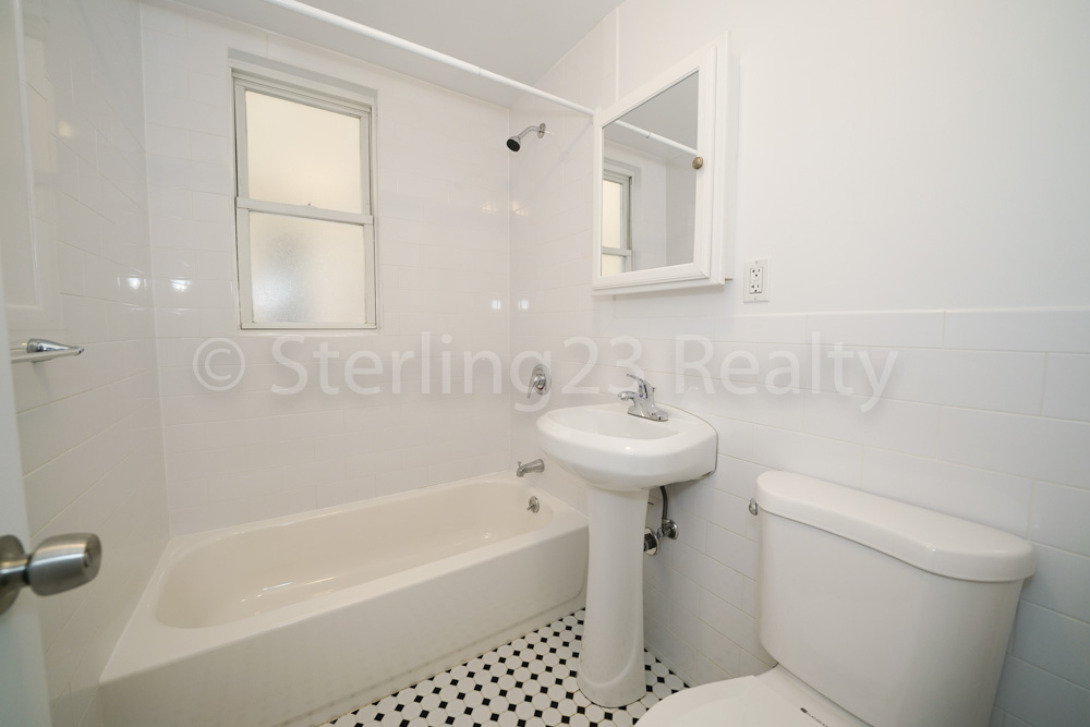 30-15 49th Street - Photo 9