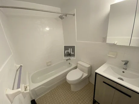 345 Chauncey Street - Photo 4