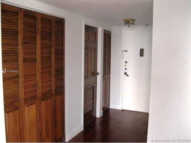 2333 Brickell Ave - Photo 6