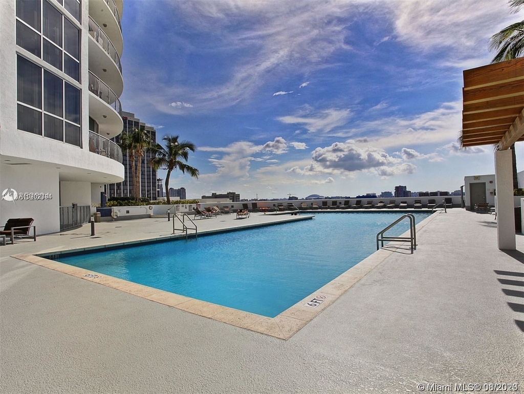 1750 N Bayshore Dr - Photo 11