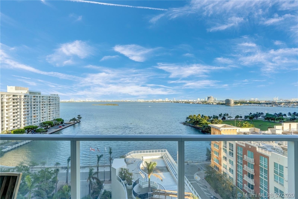 2020 N Bayshore Dr - Photo 8