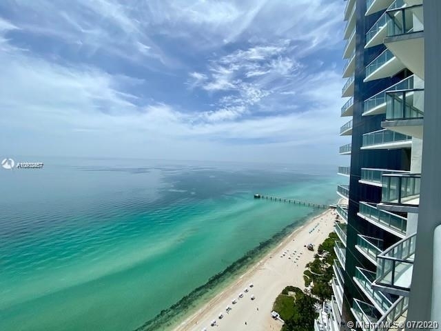 17121 Collins Ave - Photo 0