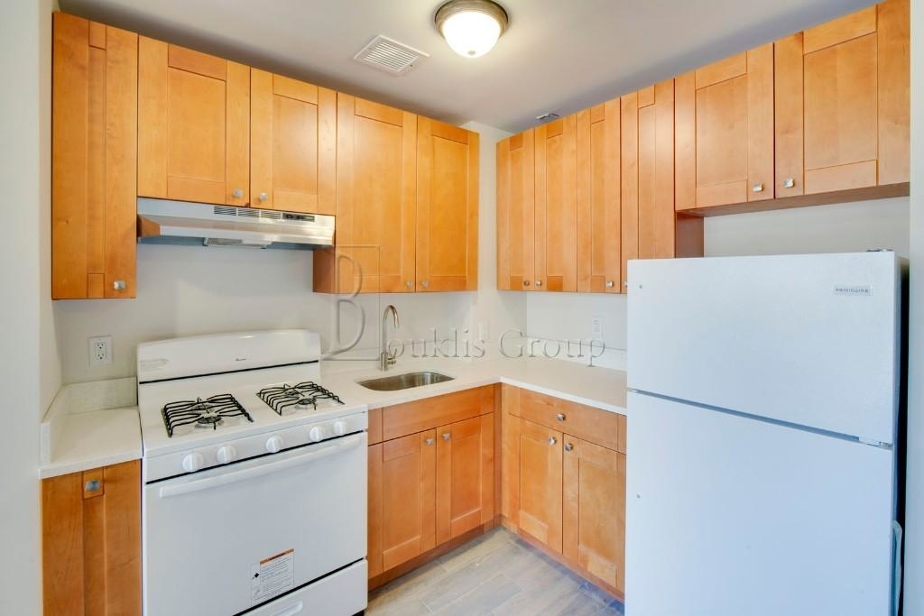 42 East 132nd Street - Photo 3