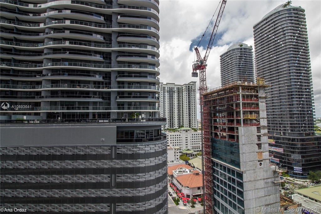 1010 Brickell Ave - Photo 13