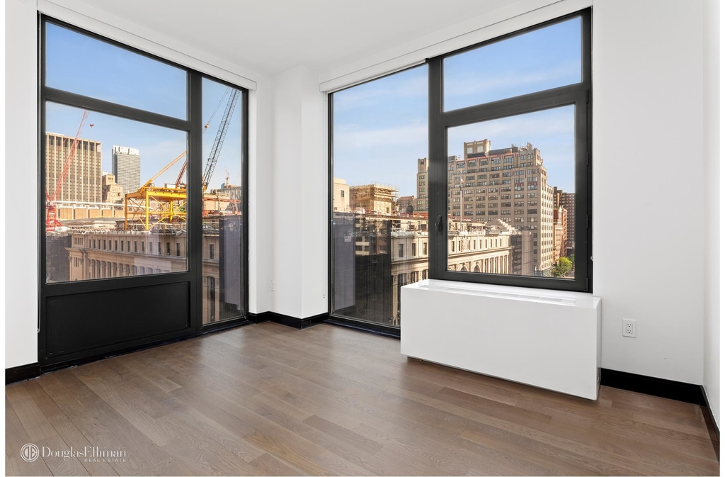 401 West 33rd Street - Photo 0