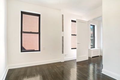 151 Mott Street 1 Month free  - Photo 1