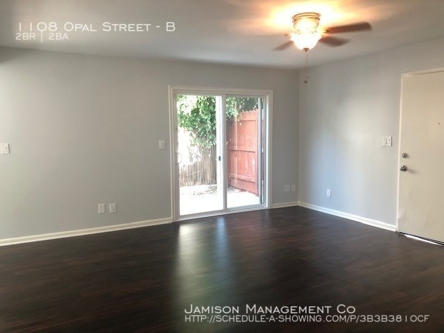 1108 Opal Street - Photo 3