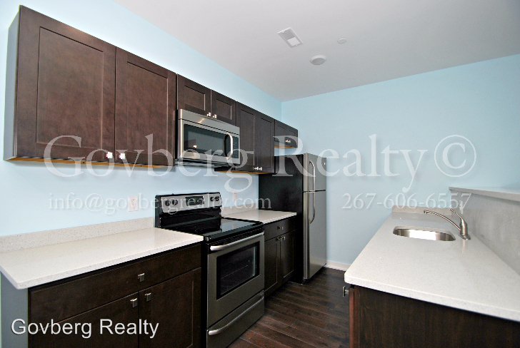 1409 N 15th Street - Photo 0