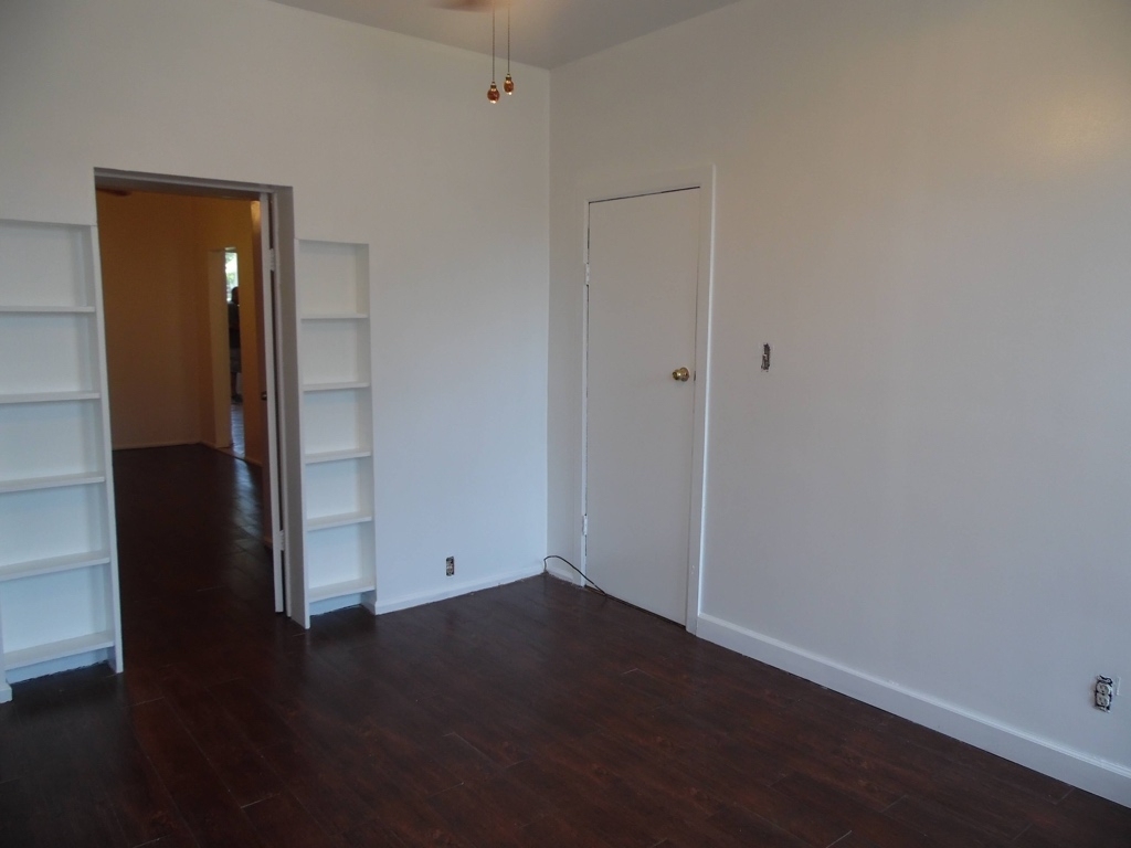 486 Vermont Street - Photo 2