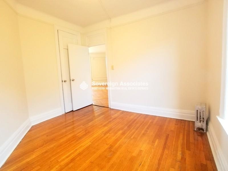 150 Haven Avenue - Photo 11