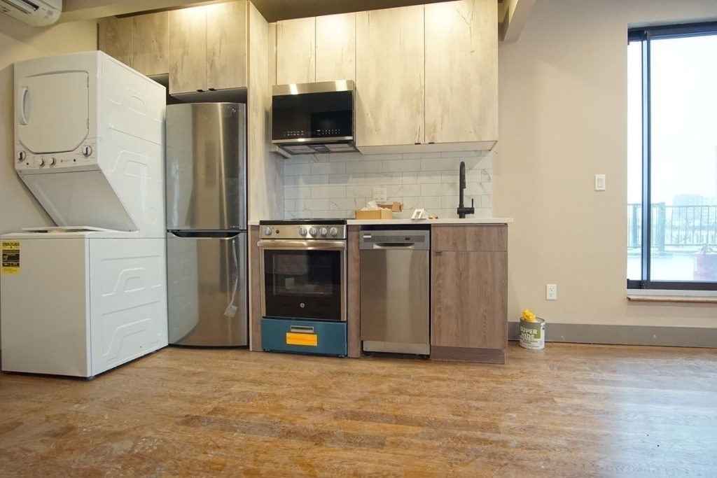 209 Troy Avenue #5 - Photo 5