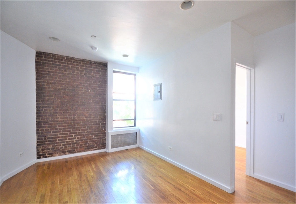 502 West 148th Street - Photo 7