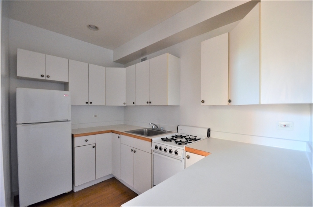 502 West 148th Street - Photo 5