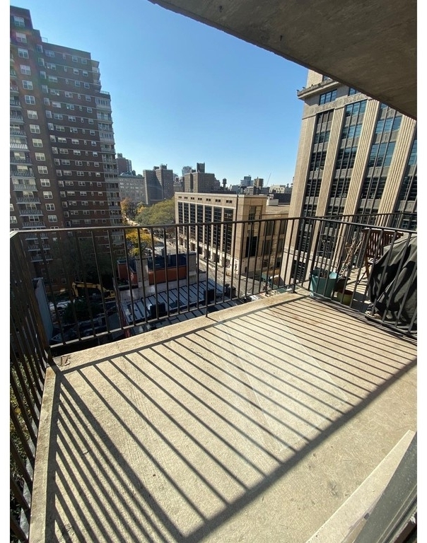 370 West 30th Street - Photo 1