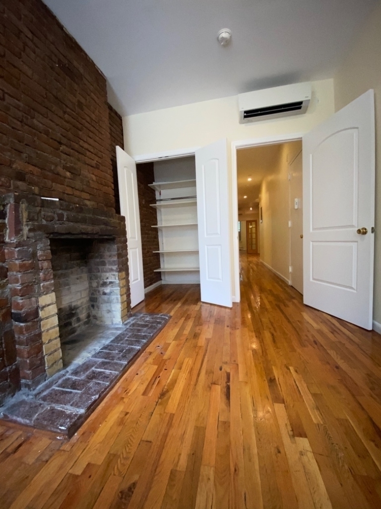 806 Macon Street - Photo 2