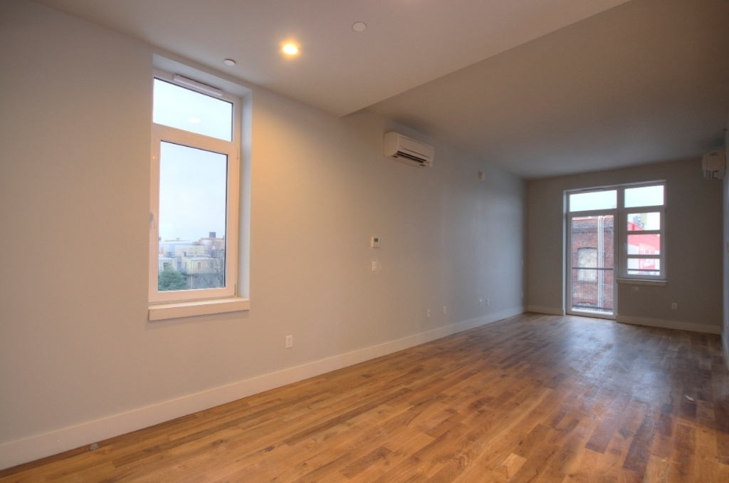 1003 Greene Avenue - Photo 2