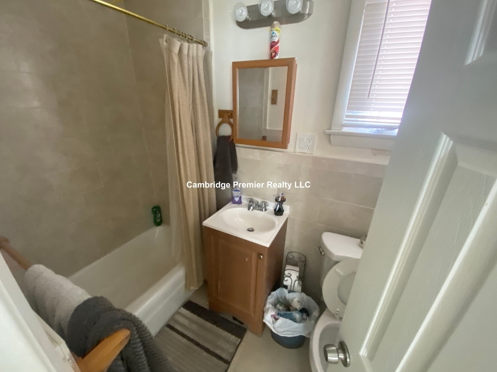 57 Bonair St - Photo 1