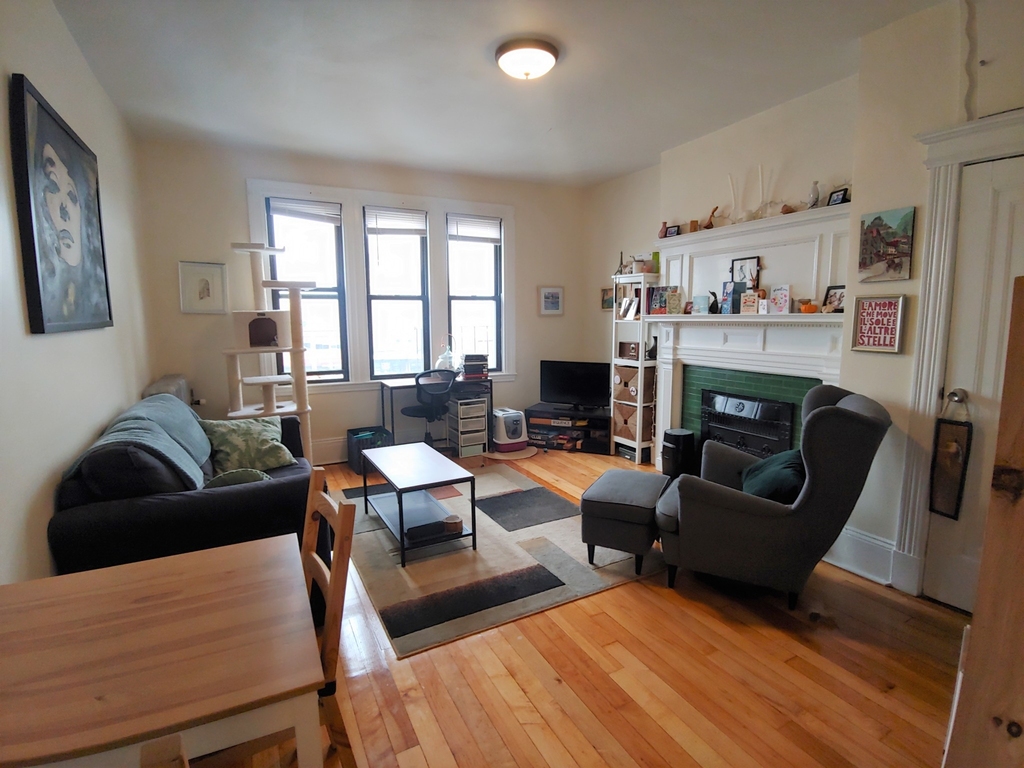 1216 Commonwealth Ave. - Photo 3