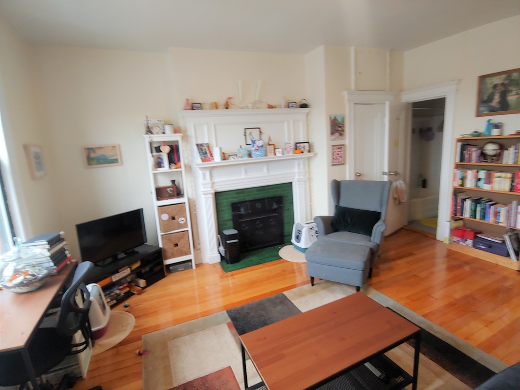 1216 Commonwealth Ave. - Photo 2