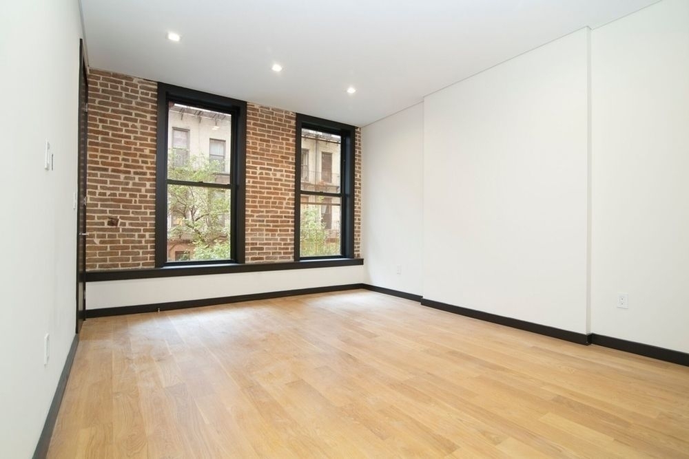 137 Thompson Street - Photo 0