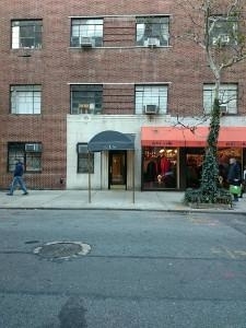 East 67th Street - Photo 4