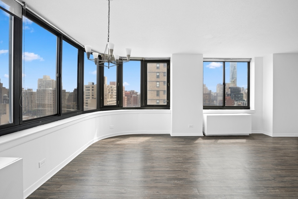 159 East 30th Street - Photo 1