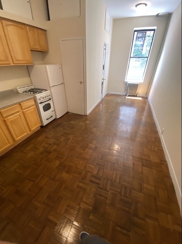 440 east 75th street - Photo 1