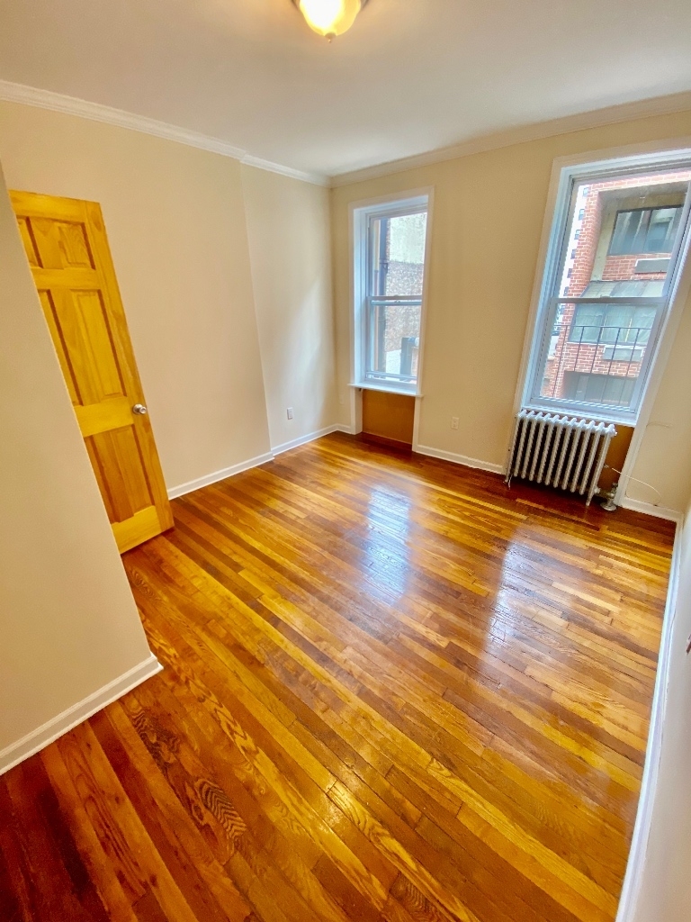 323 East 85th Street - Photo 2