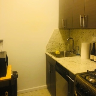 425 East 80th St Apt 6B - Photo 1