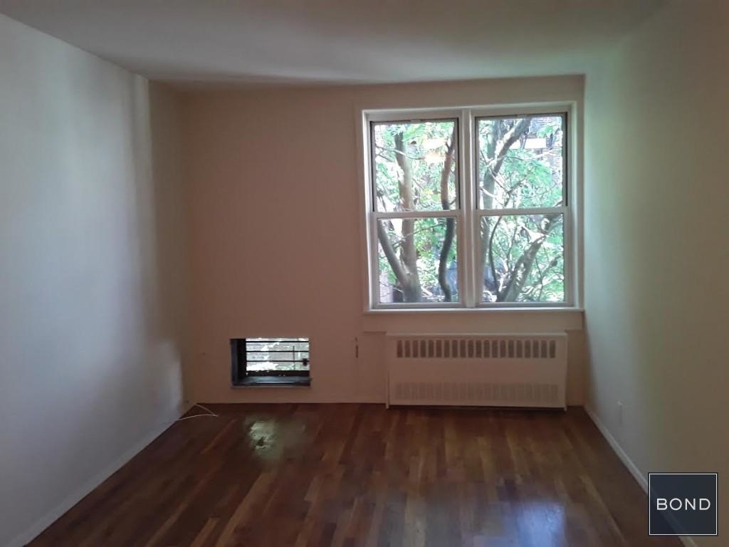 270 West 25th Street - Photo 0