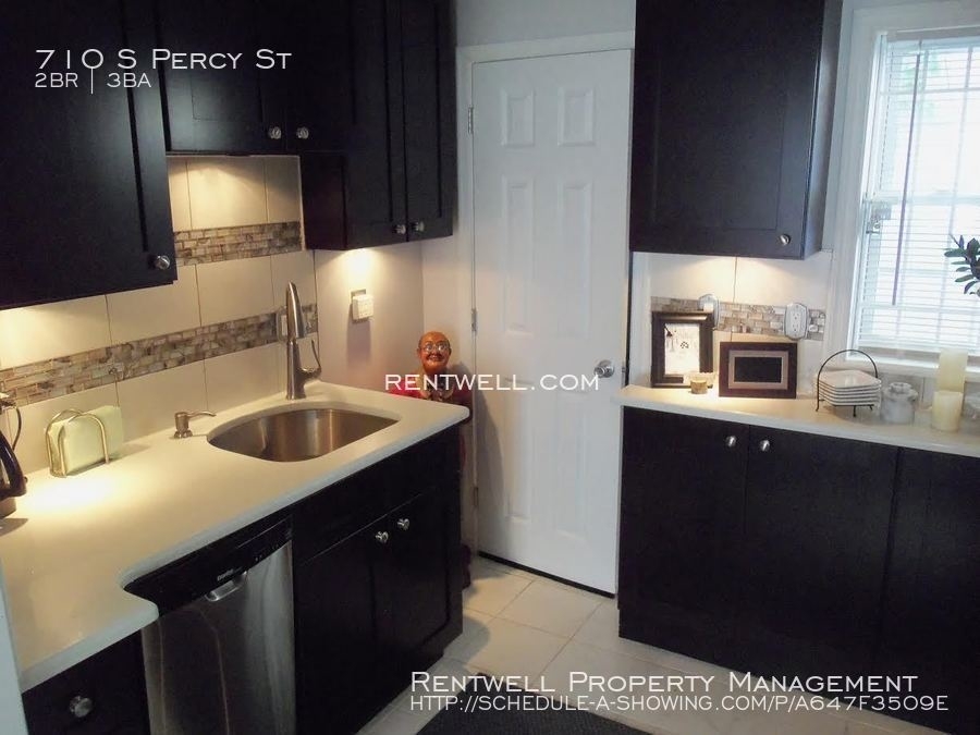 710 S Percy St - Photo 2