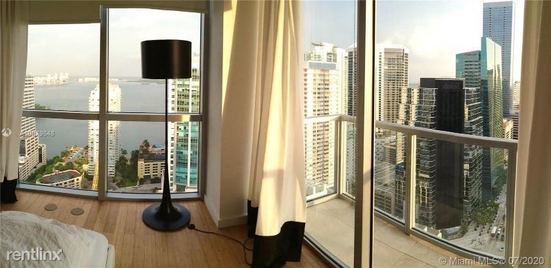 1060 Brickell Ave 3507 - Photo 16