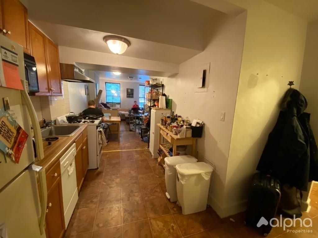 341 1st Avenue - Photo 5