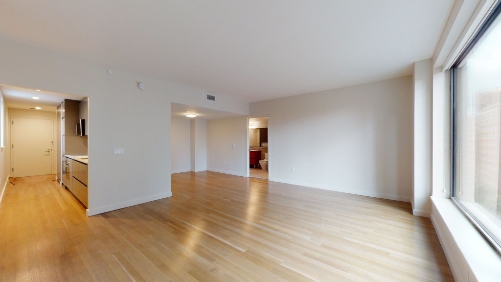 515 East 86th Street - Photo 2