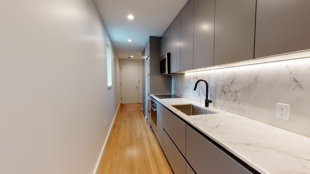 515 East 86th Street - Photo 1