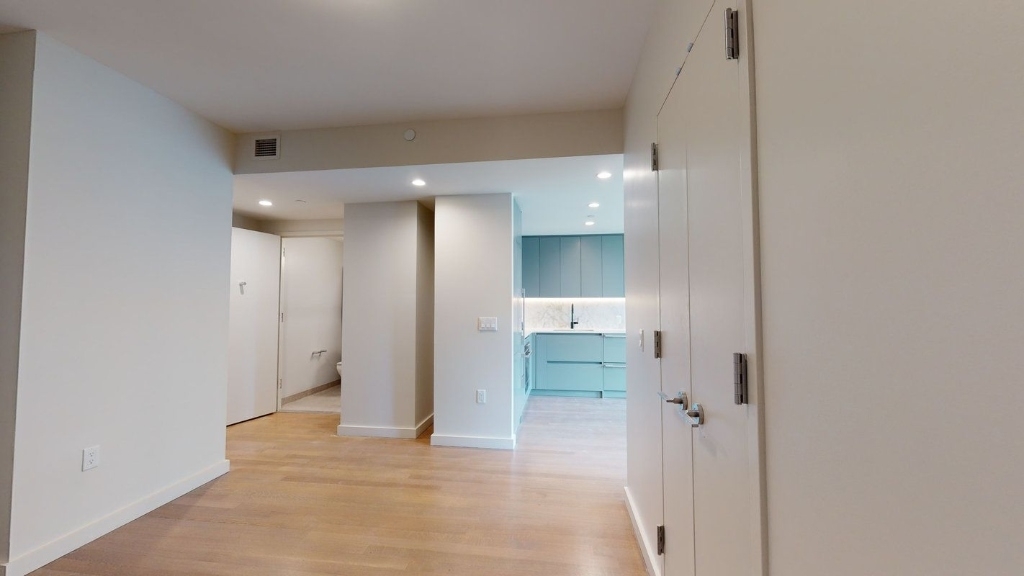 515 East 86th Street - Photo 6